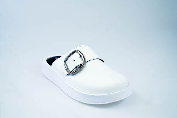 comfomax men's orthopedic slipper (white)